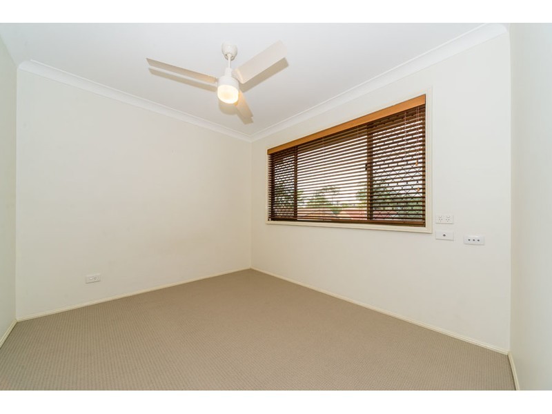 1/202 Central Street, Labrador QLD 4215