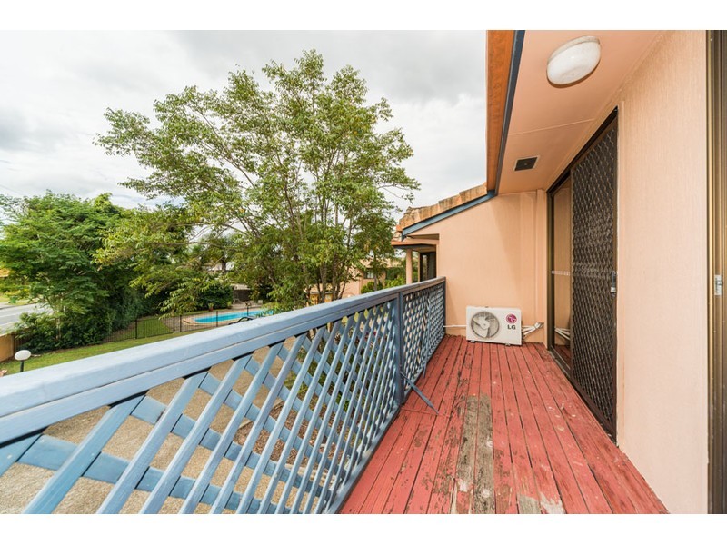 1/202 Central Street, Labrador QLD 4215