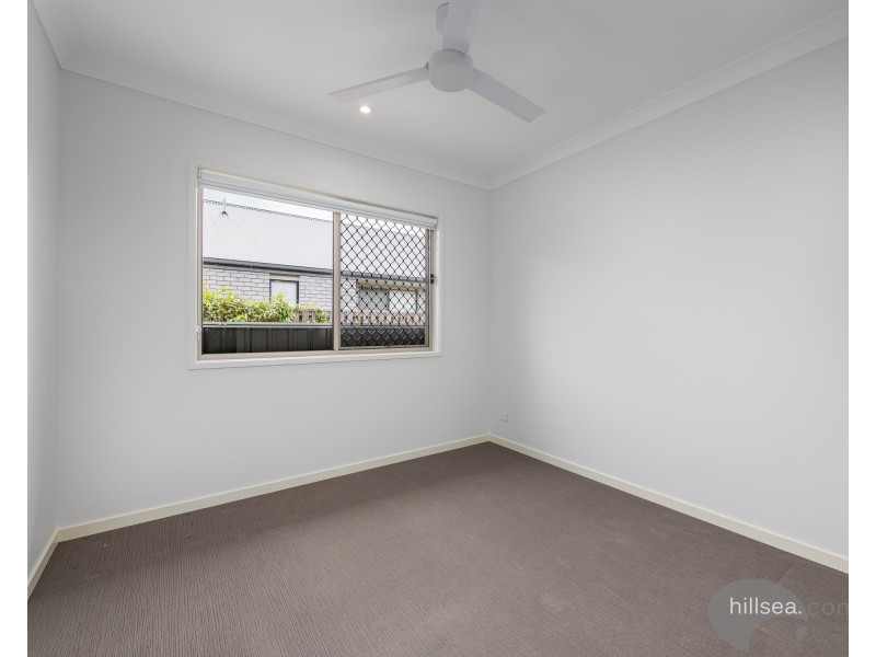 25 Greenview Circuit, Arundel QLD 4214