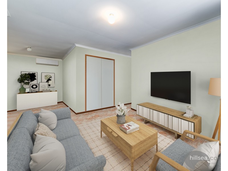1/8 Robin Joy Close, Labrador QLD 4215