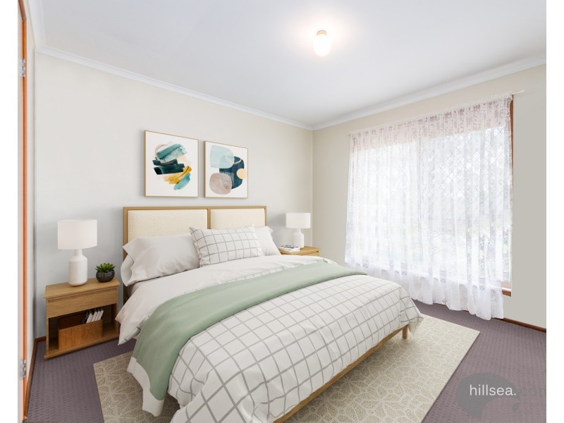1/8 Robin Joy Close, Labrador QLD 4215