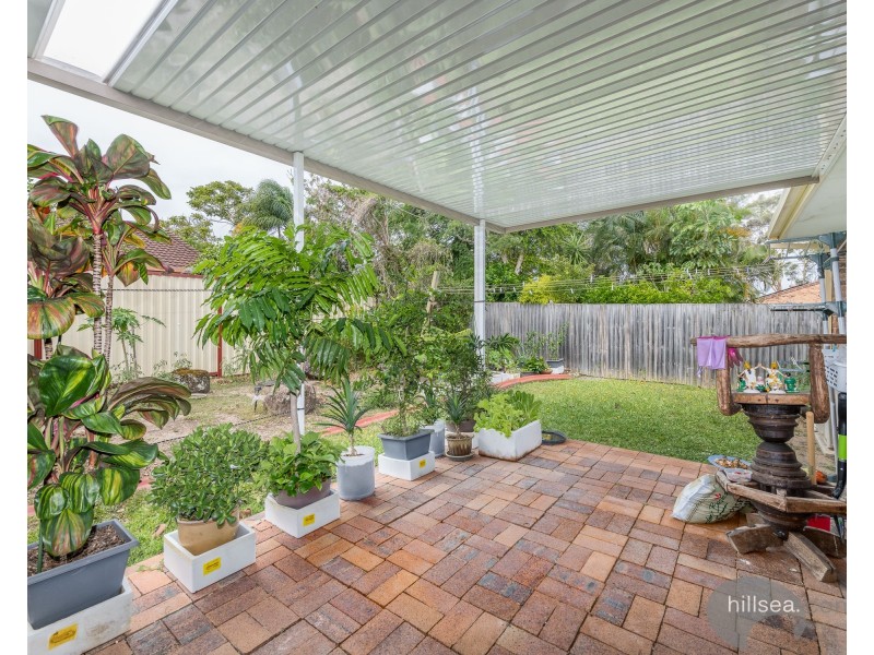 1/8 Robin Joy Close, Labrador QLD 4215
