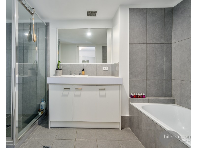 10/444 Marine Parade, Biggera Waters QLD 4216