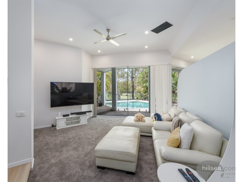 7 Ossie Court, Parkwood QLD 4214