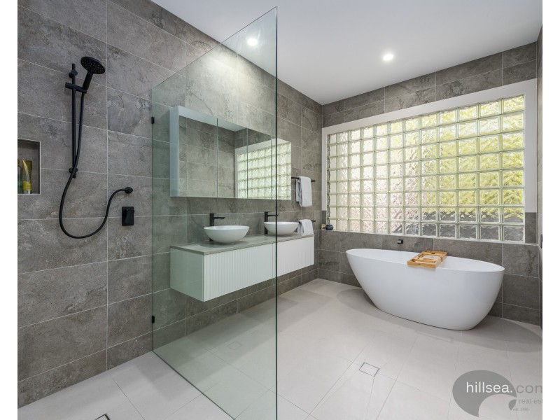 7 Ossie Court, Parkwood QLD 4214