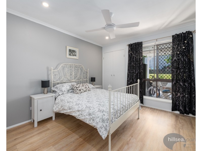 2/6 Jean Street, Labrador QLD 4215