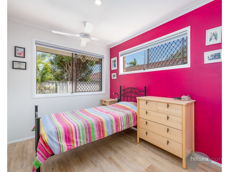 2/6 Jean Street, Labrador QLD 4215