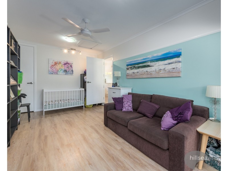 2/6 Jean Street, Labrador QLD 4215