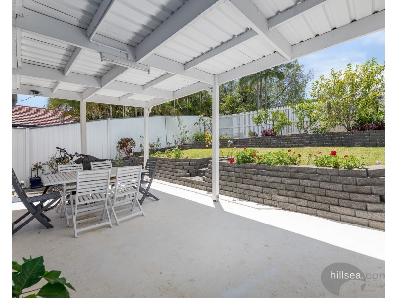 2/6 Jean Street, Labrador QLD 4215