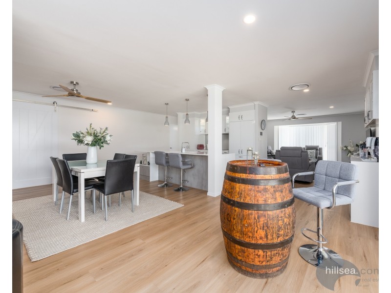 15 Chiffley Place, Arundel QLD 4214