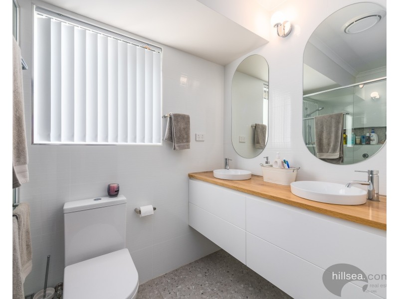 15 Chiffley Place, Arundel QLD 4214
