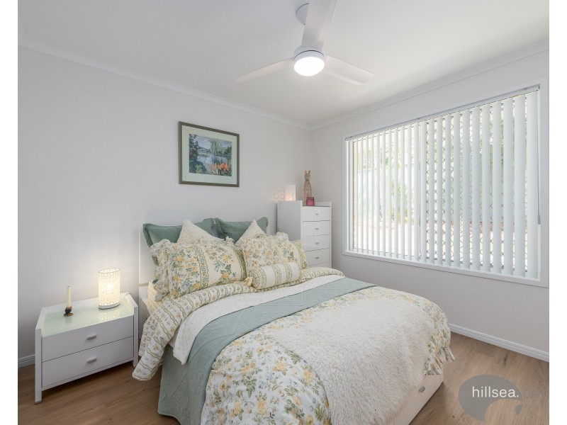 15 Chiffley Place, Arundel QLD 4214