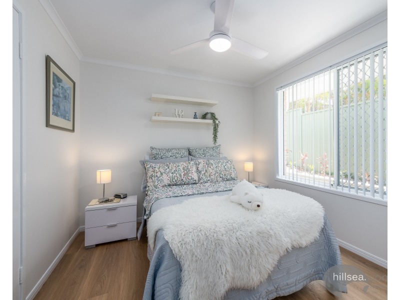 15 Chiffley Place, Arundel QLD 4214