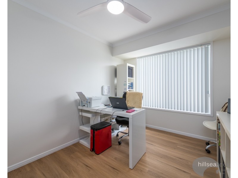 15 Chiffley Place, Arundel QLD 4214