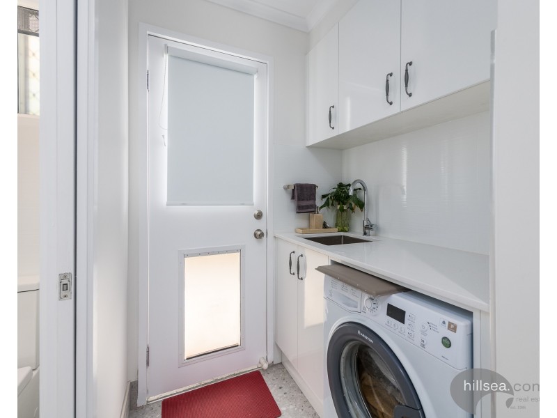 15 Chiffley Place, Arundel QLD 4214