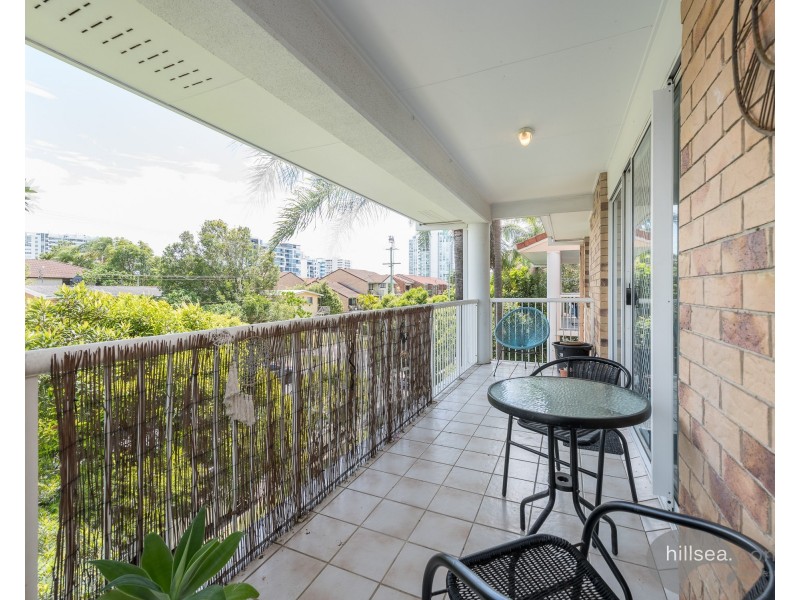 9/145 Muir Street, Labrador QLD 4215