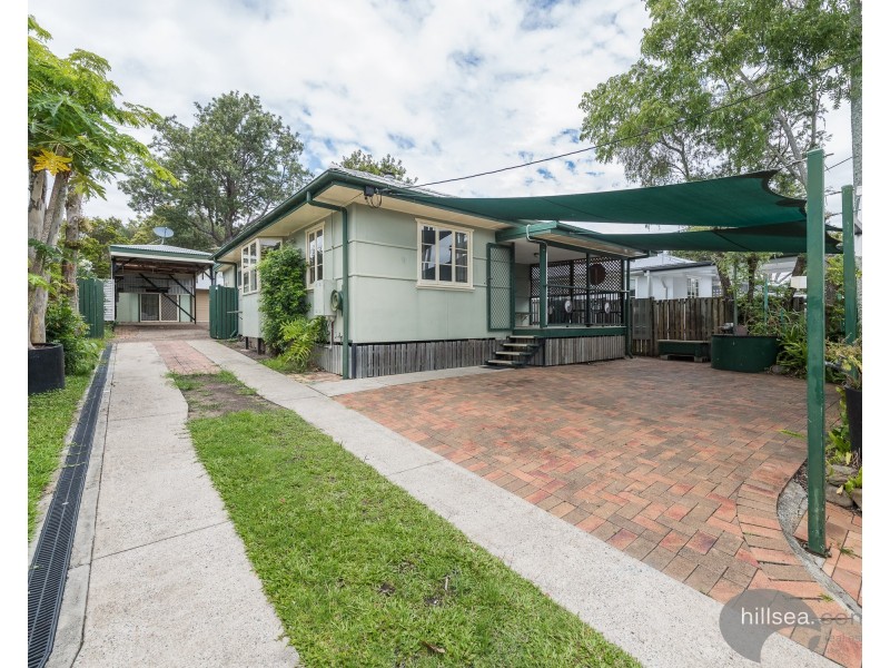 68 Central Street, Labrador QLD 4215