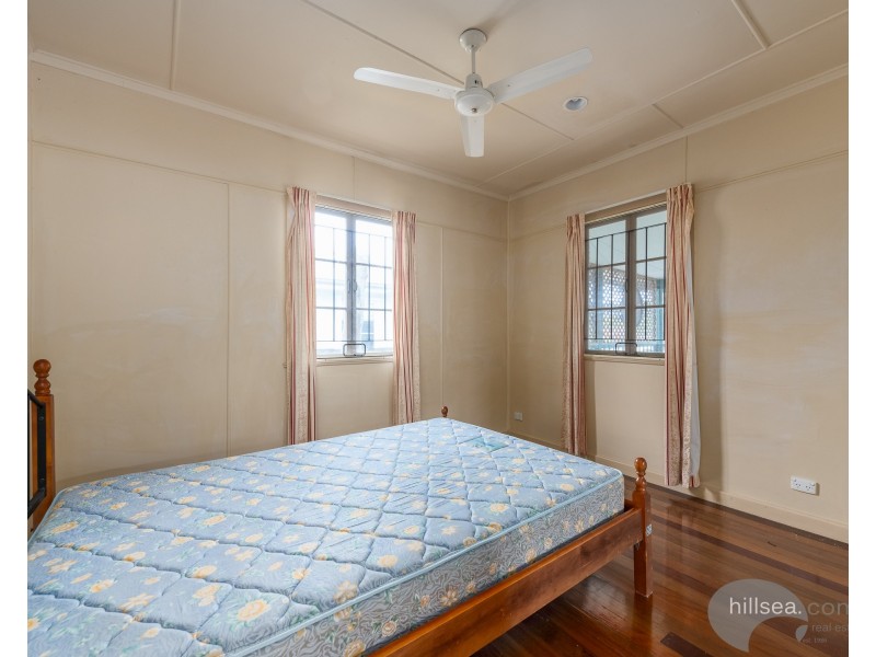 68 Central Street, Labrador QLD 4215