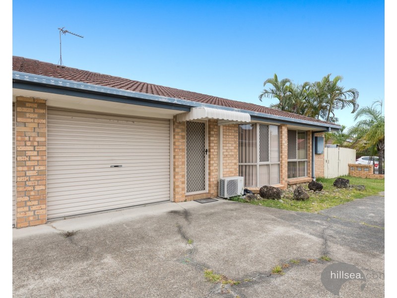 1/11 Riccarton Place, Labrador QLD 4215