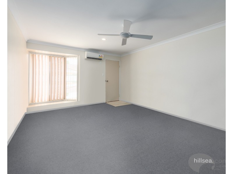 1/11 Riccarton Place, Labrador QLD 4215