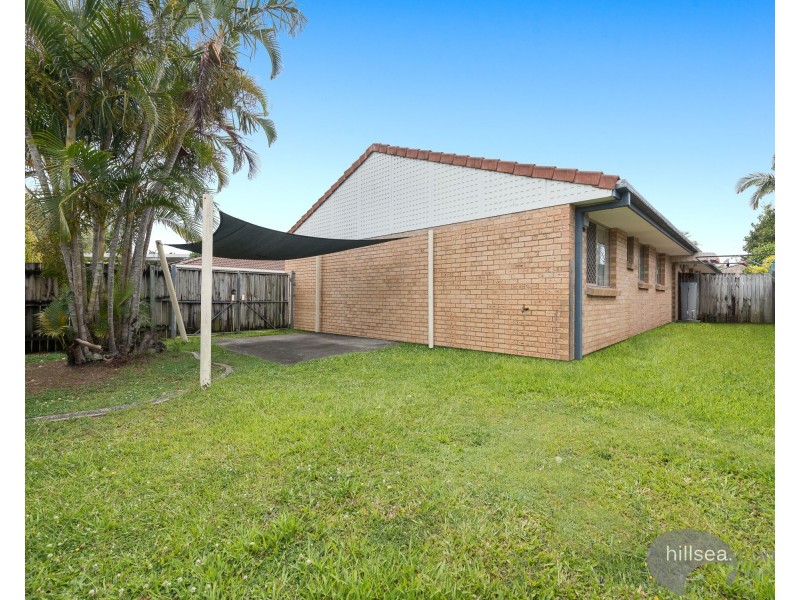 1/11 Riccarton Place, Labrador QLD 4215