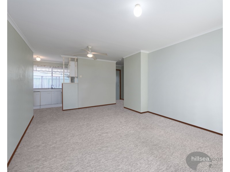 1/27 Botanical Drive, Labrador QLD 4215