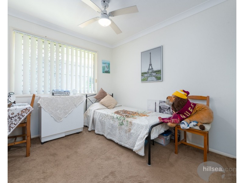 2/227 Government Road, Labrador QLD 4215