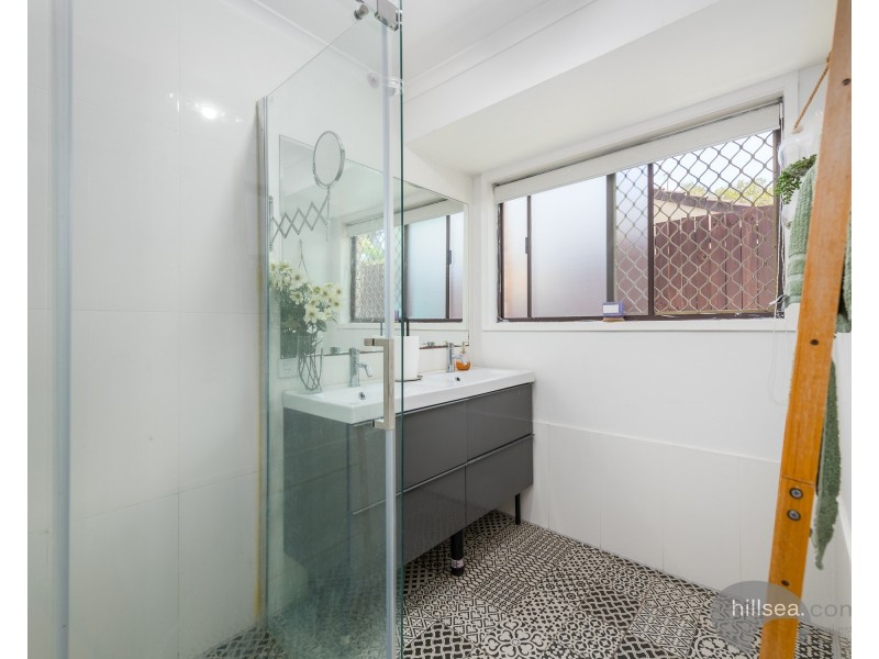 2/52 Botanical Drive, Labrador QLD 4215