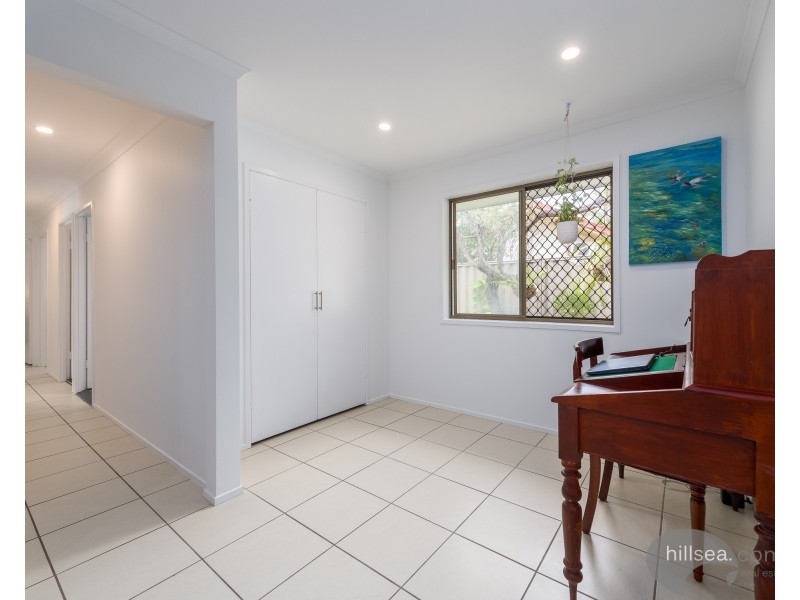 8 Koitaki Court, Runaway Bay QLD 4216