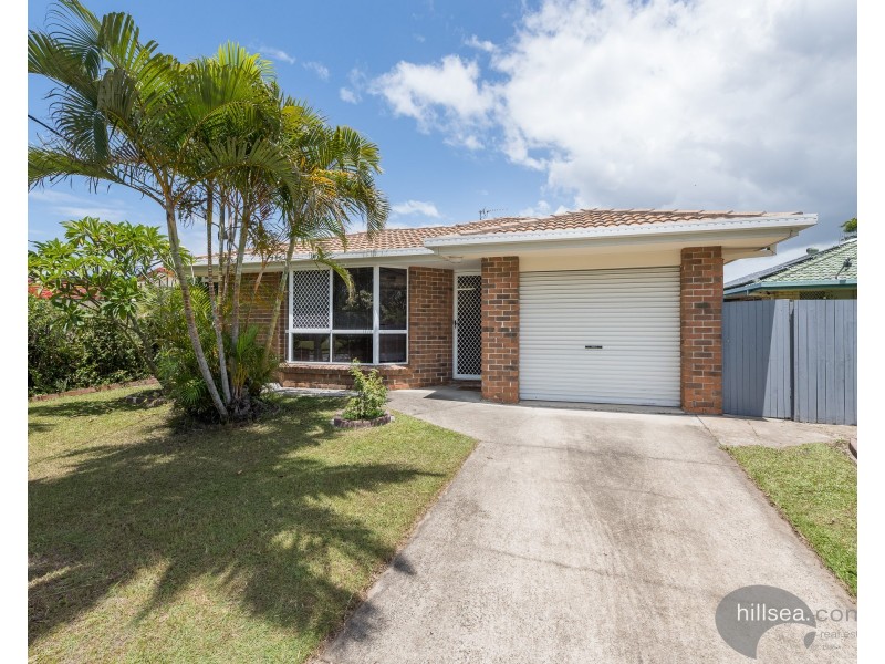 1/122A Whiting Street, Labrador QLD 4215