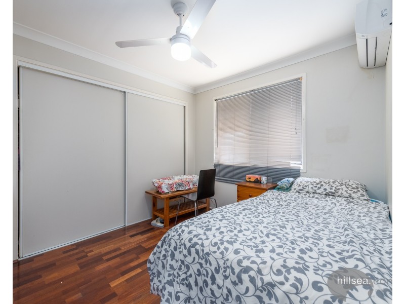 1/122A Whiting Street, Labrador QLD 4215