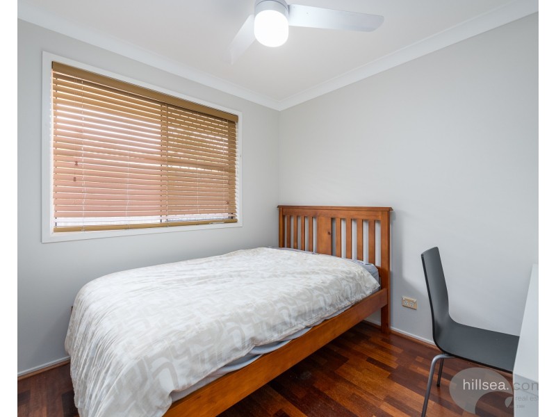 1/122A Whiting Street, Labrador QLD 4215