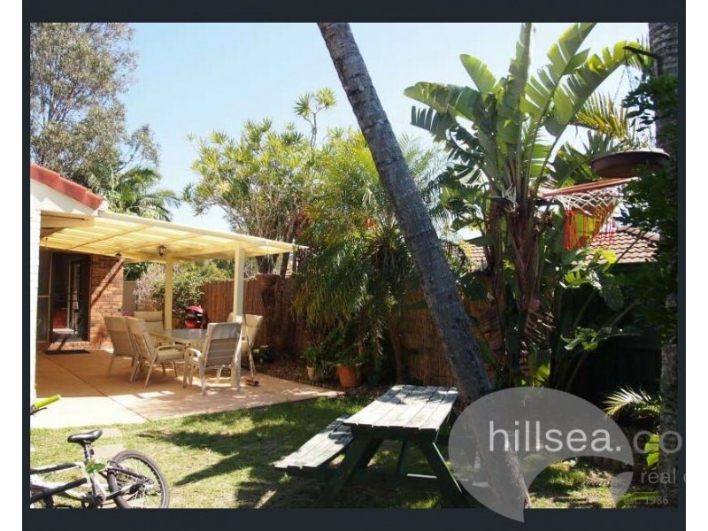 1/12 Senate Street, Labrador QLD 4215