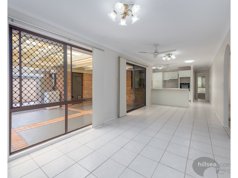 60 Allied Drive, Arundel QLD 4214