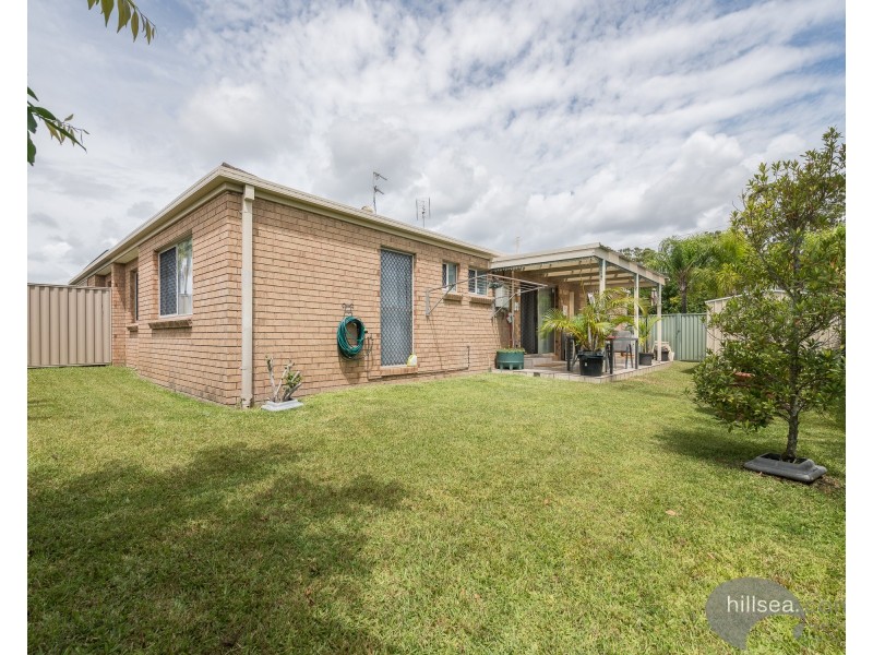 2/25 Brown Street, Labrador QLD 4215