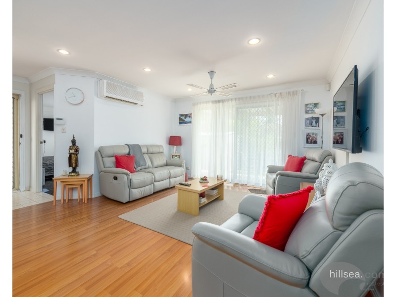 2/25 Brown Street, Labrador QLD 4215