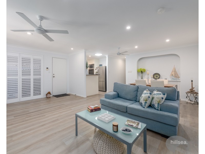 1/3 Jannie Court, Labrador QLD 4215