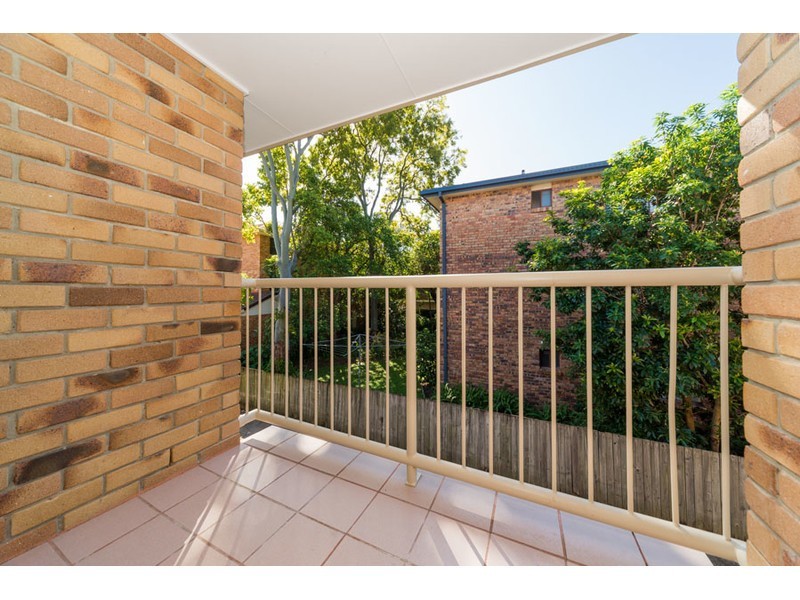 4/152 Frank Street, Labrador QLD 4215