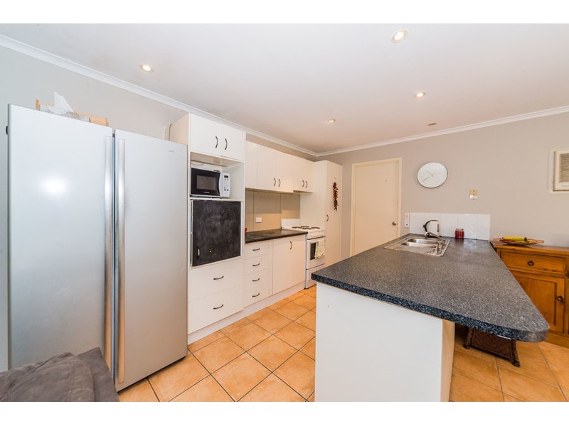 2/22 Telopea Street, Labrador QLD 4215