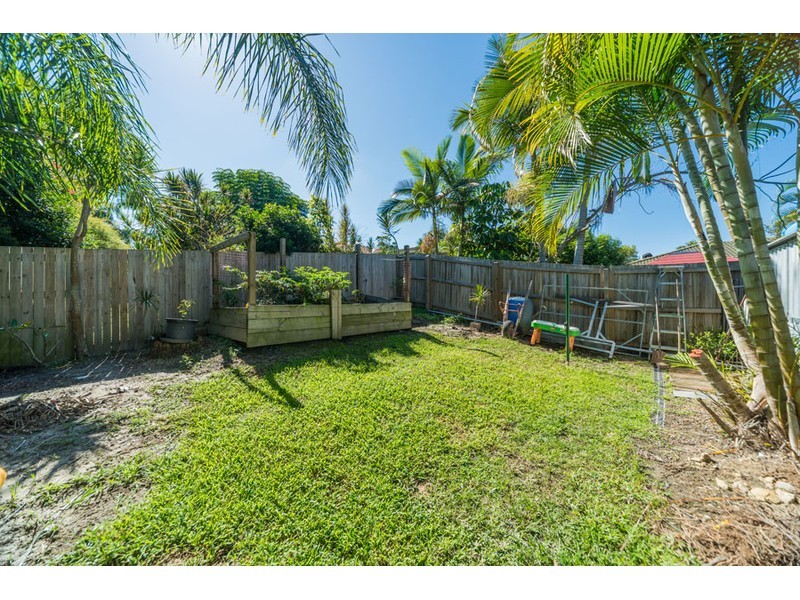 2/22 Telopea Street, Labrador QLD 4215