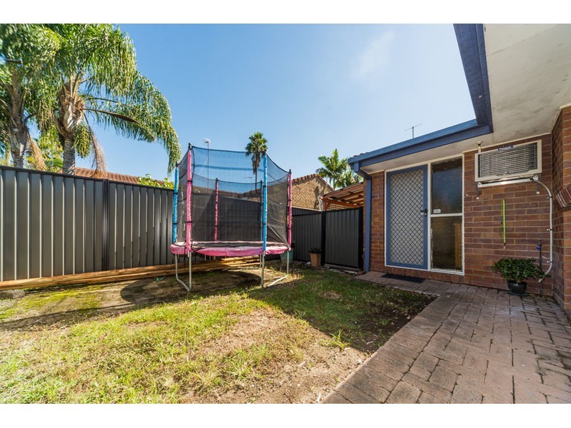 2/22 Telopea Street, Labrador QLD 4215
