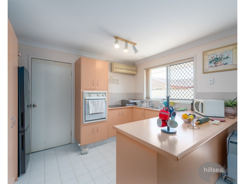 1/2 Riccarton Place, Labrador QLD 4215