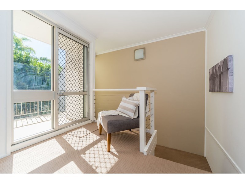 3/3 Proud Street, Labrador QLD 4215