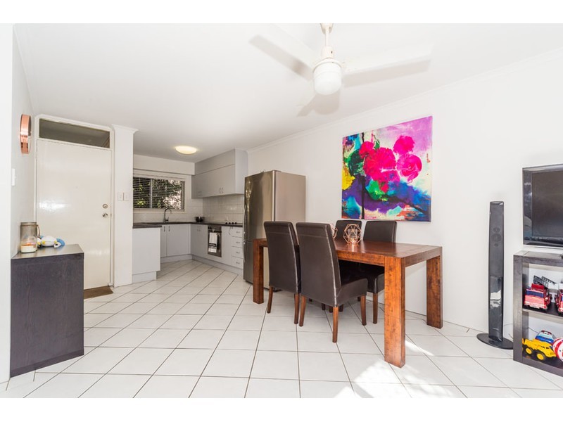 3/3 Proud Street, Labrador QLD 4215