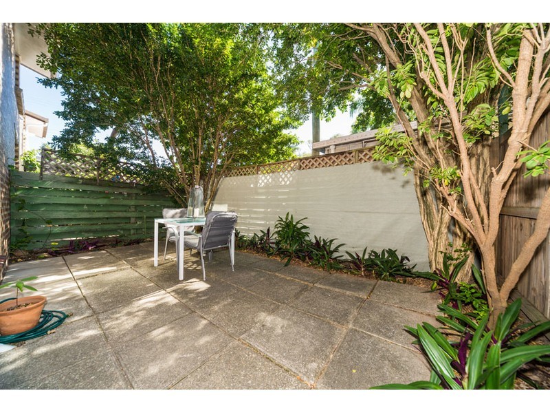 3/3 Proud Street, Labrador QLD 4215
