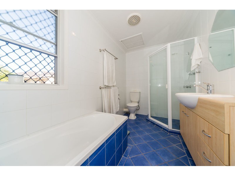 3/3 Proud Street, Labrador QLD 4215