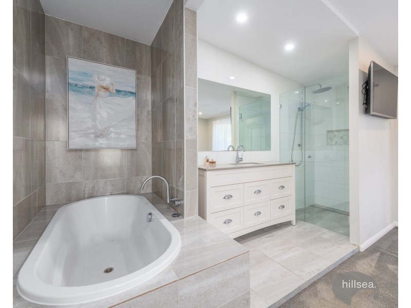 16 First Avenue, Labrador QLD 4215