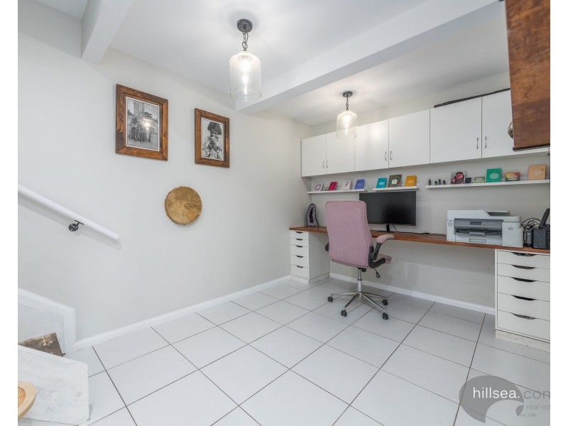 16 First Avenue, Labrador QLD 4215