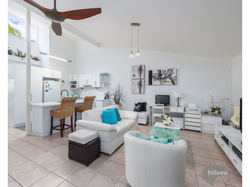 5/81 Olsen Avenue, Labrador QLD 4215