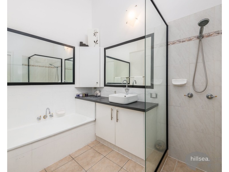 5/81 Olsen Avenue, Labrador QLD 4215